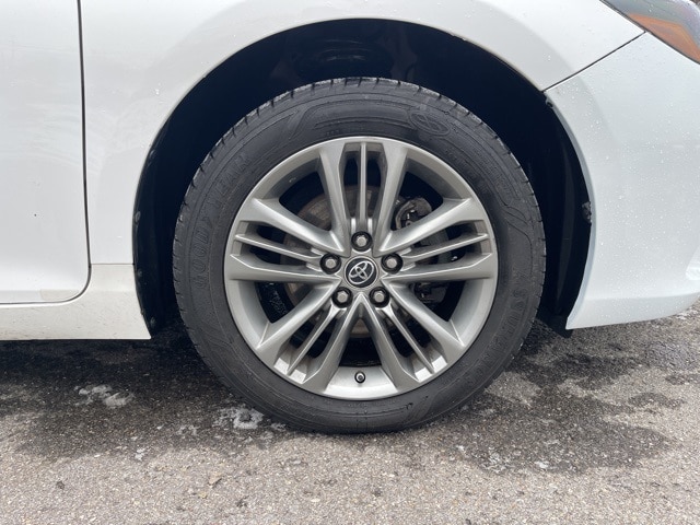 Thumbnail: 2016 Toyota Camry - 5