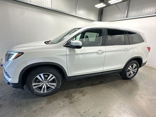 Thumbnail: 2017 Honda Pilot - 2