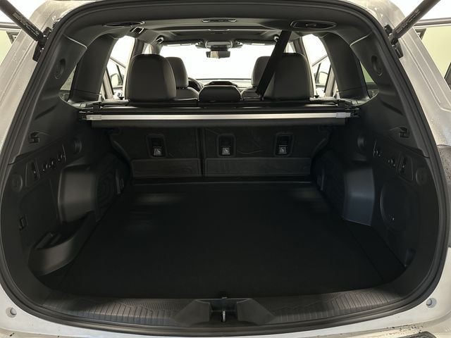 Thumbnail: 2025 Subaru Forester - 25