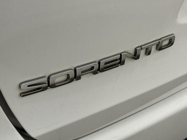 Thumbnail: 2017 Kia Sorento - 27