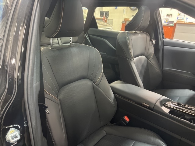 Thumbnail: 2025 Toyota Crown Signia - 26