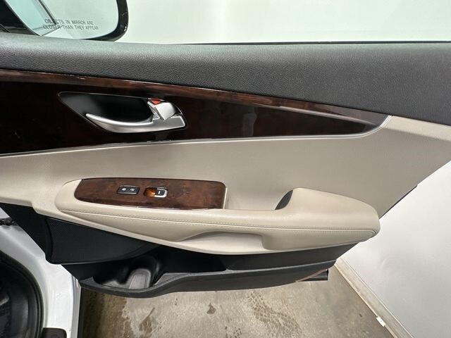 Thumbnail: 2017 Kia Sorento - 20