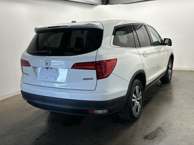 Thumbnail: 2017 Honda Pilot - 35