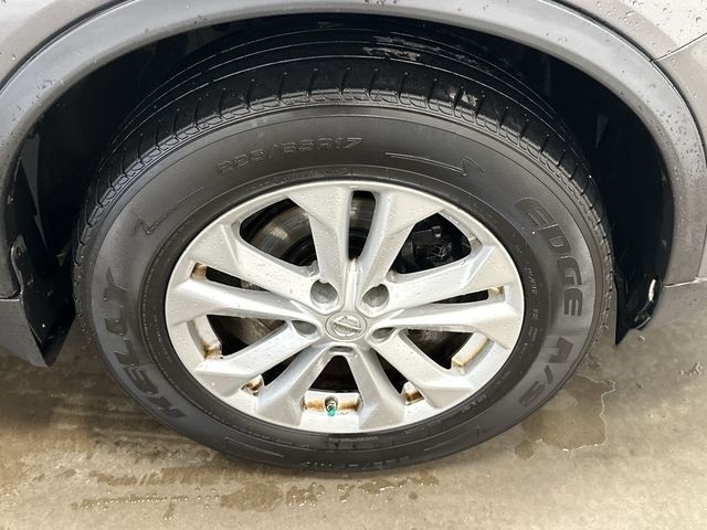 Thumbnail: 2015 Nissan Rogue - 5