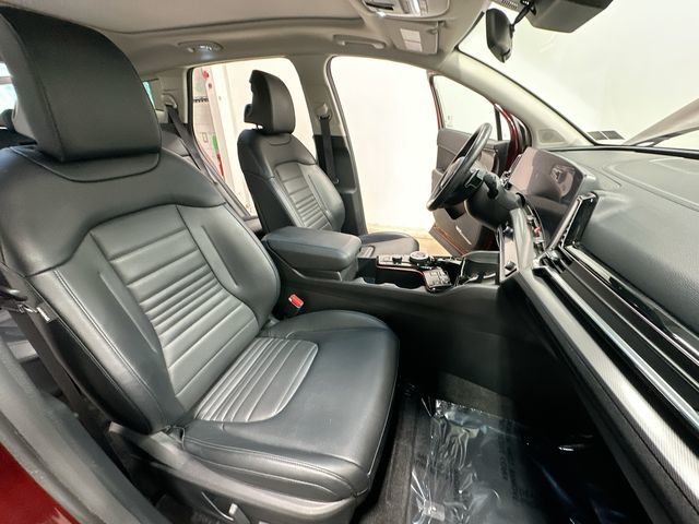 Thumbnail: 2023 Kia Sportage - 24
