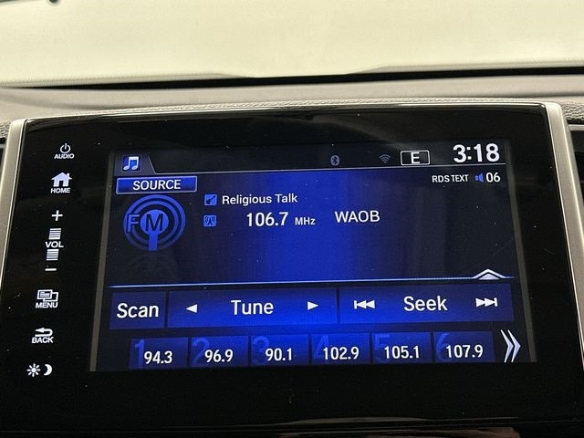 Thumbnail: 2017 Honda Pilot - 12