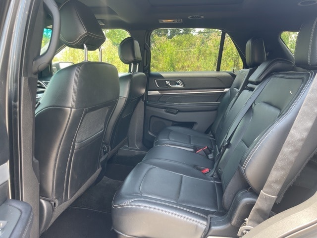 Thumbnail: 2016 Ford Explorer - 10