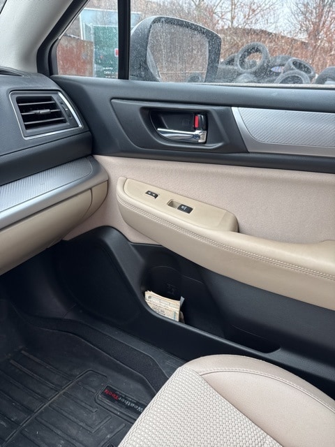 Thumbnail: 2015 Subaru Outback - 18