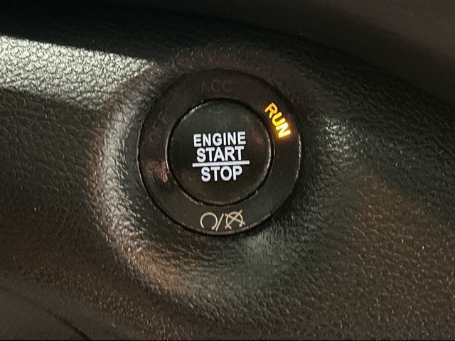 Thumbnail: 2021 Jeep Cherokee - 11