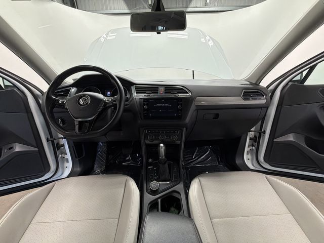 Thumbnail: 2018 Volkswagen Tiguan - 22