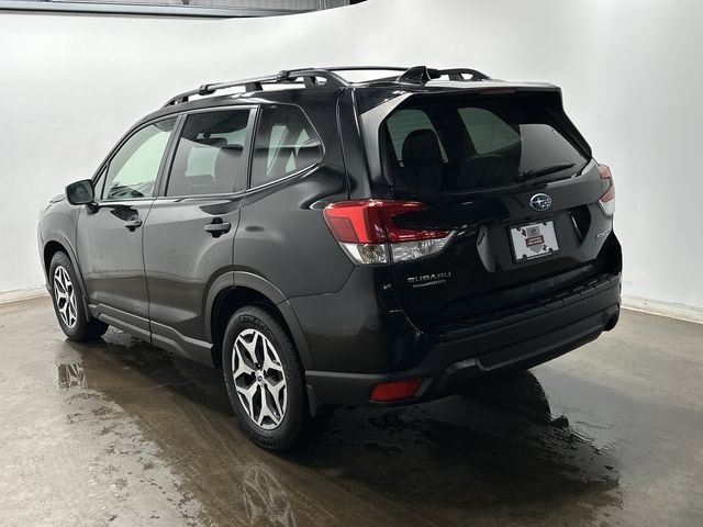 Thumbnail: 2022 Subaru Forester - 32
