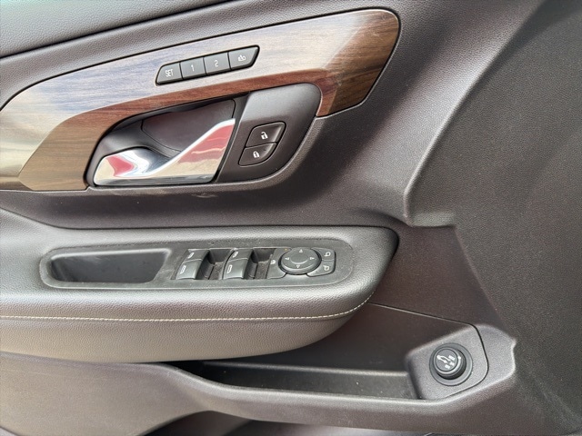 Thumbnail: 2018 GMC Terrain - 26