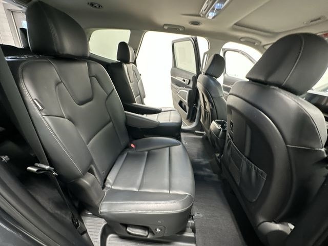 Thumbnail: 2024 Kia Telluride - 26