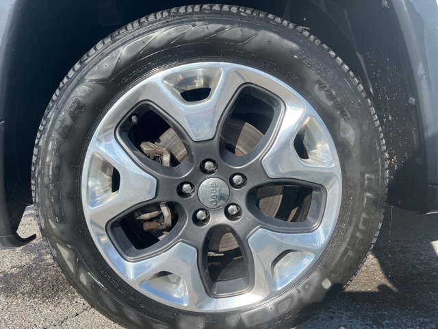 Thumbnail: 2019 Jeep Compass - 12