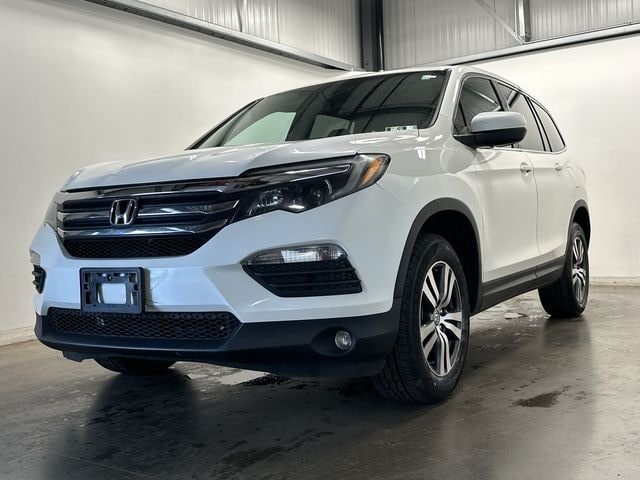 Thumbnail: 2017 Honda Pilot - 31