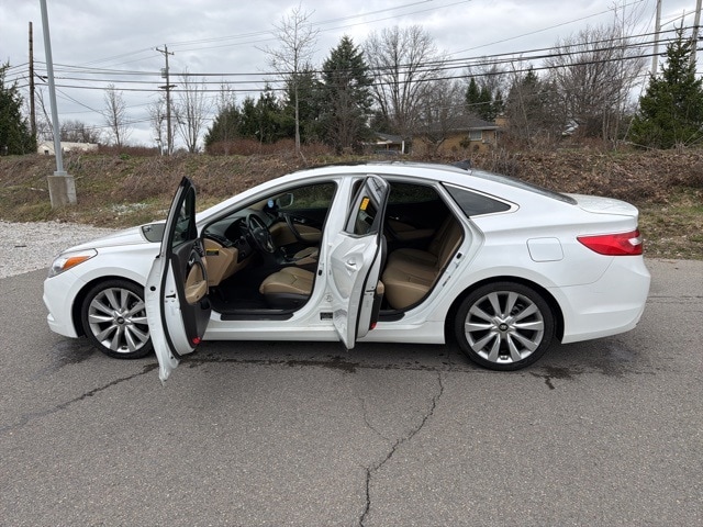 Thumbnail: 2014 Hyundai Azera - 14