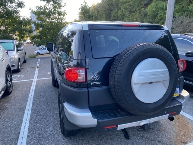 Thumbnail: 2009 Toyota FJ Cruiser - 8