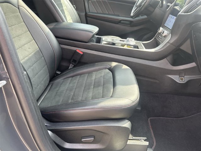 2021 Ford Edge ST-Line - Photo 18