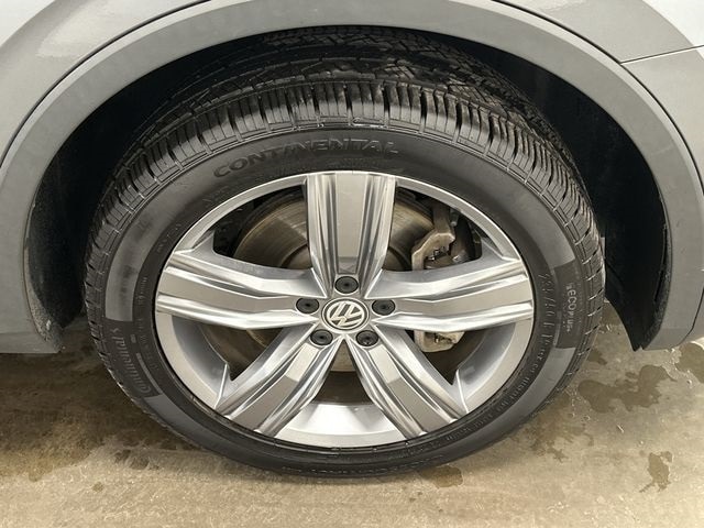 Thumbnail: 2020 Volkswagen Tiguan - 5