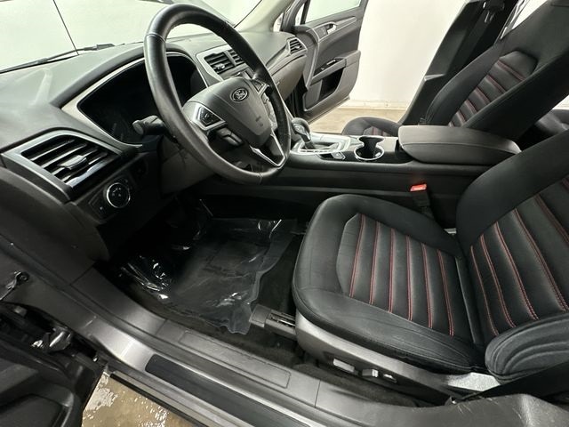 Thumbnail: 2014 Ford Fusion - 12