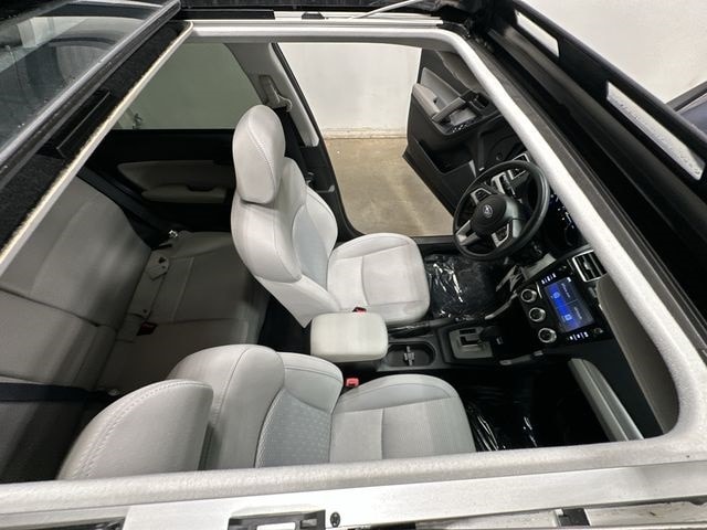 Thumbnail: 2017 Subaru Forester - 6