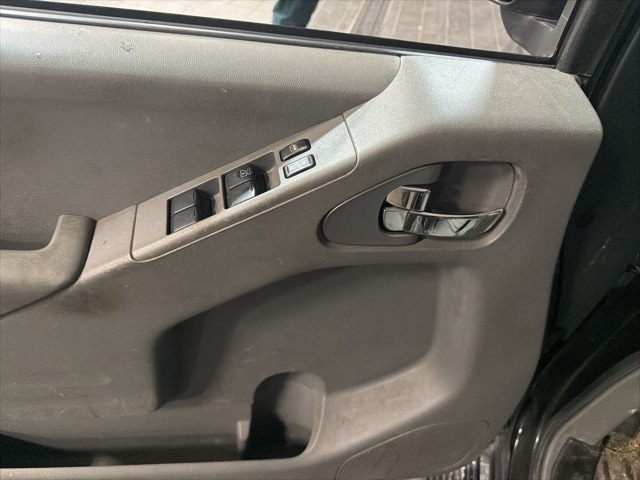 Thumbnail: 2015 Nissan Frontier - 13