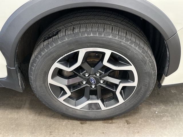 Thumbnail: 2017 Subaru Crosstrek - 5