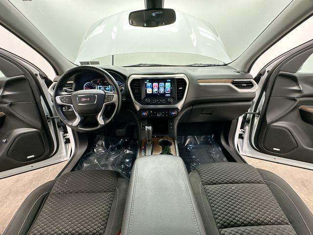 Thumbnail: 2017 GMC Acadia - 19