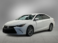 Used 2016 Toyota Camry SE Sedan in Moon Township