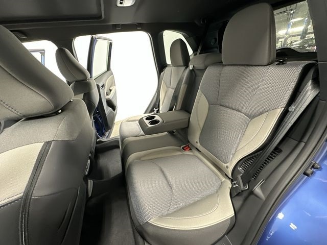 2025 Subaru Forester Premium 19