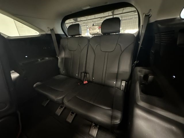 Thumbnail: 2023 Kia Sorento - 36