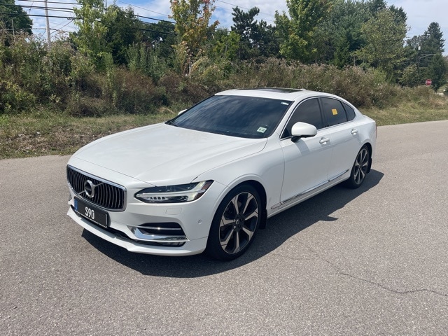 Thumbnail: 2017 Volvo S90 - 1