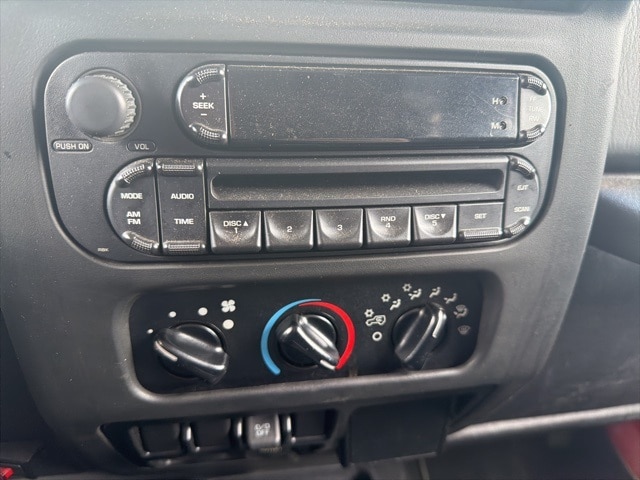 Thumbnail: 2006 Jeep Wrangler - 16