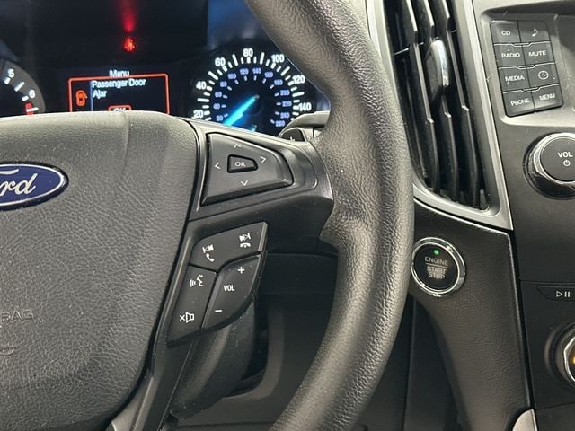 Thumbnail: 2016 Ford Edge - 9