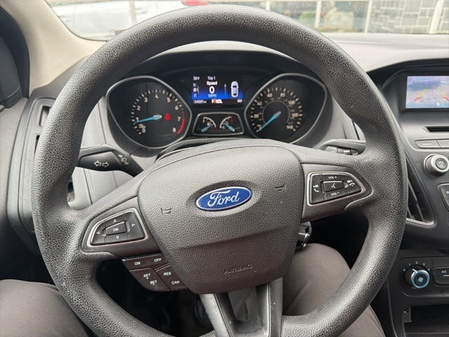 Thumbnail: 2016 Ford Focus - 23