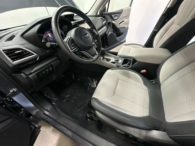 2022 Subaru Forester Premium 16