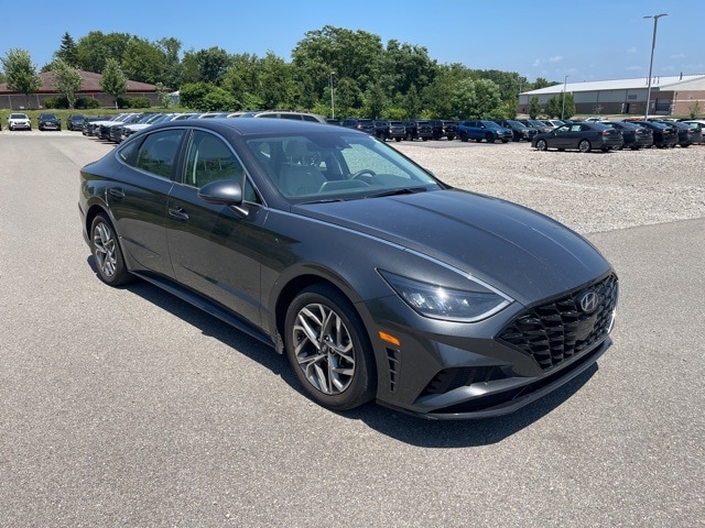 Thumbnail: 2022 Hyundai Sonata - 3
