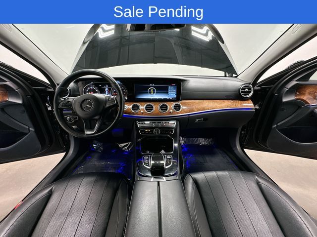 Thumbnail: 2017 Mercedes-Benz E-Class - 21