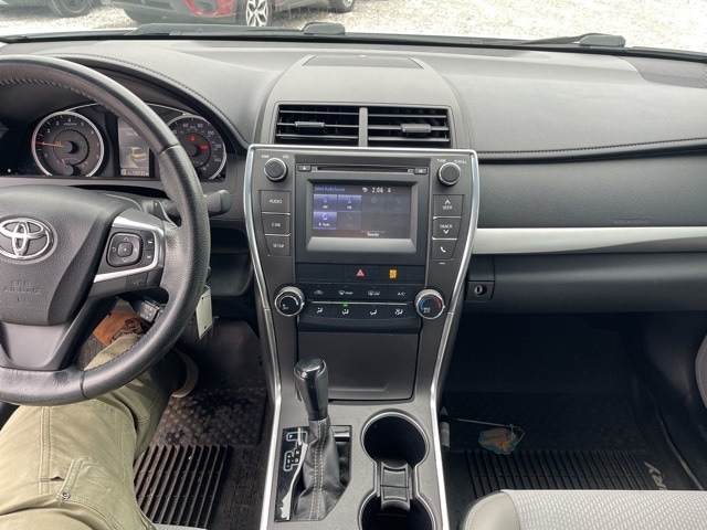 Thumbnail: 2016 Toyota Camry - 18