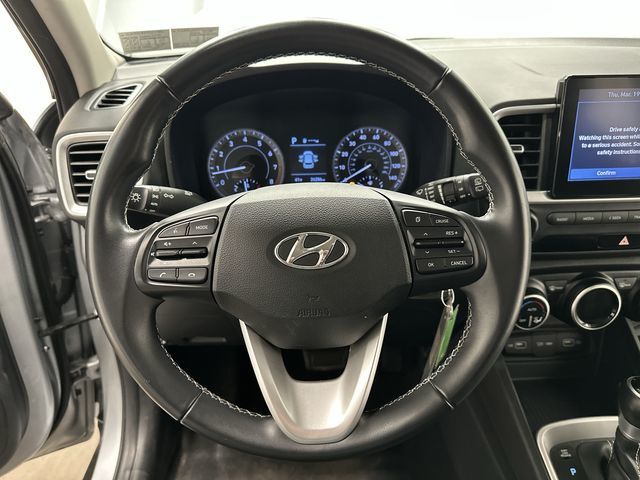 Thumbnail: 2022 Hyundai Venue - 8