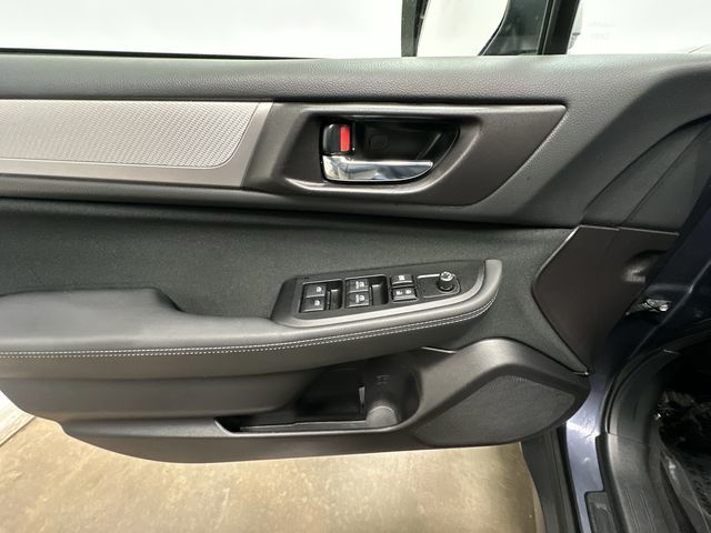 Thumbnail: 2017 Subaru Outback - 17