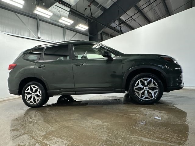 Thumbnail: 2023 Subaru Forester - 3