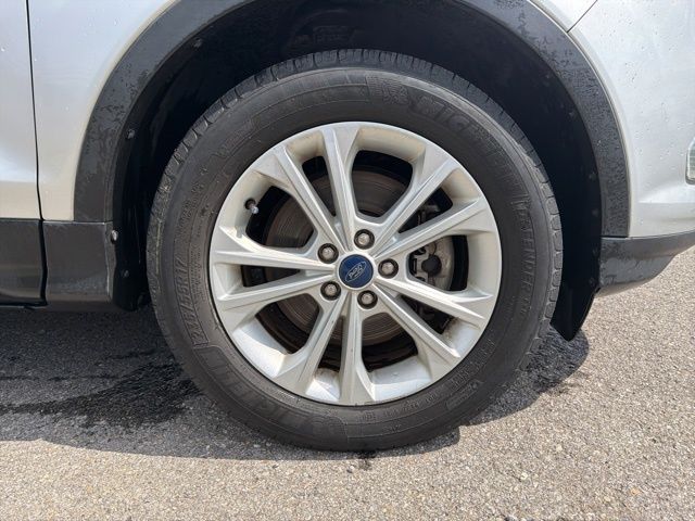 Thumbnail: 2019 Ford Escape - 7