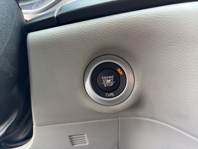 Thumbnail: 2018 Chrysler Pacifica - 24