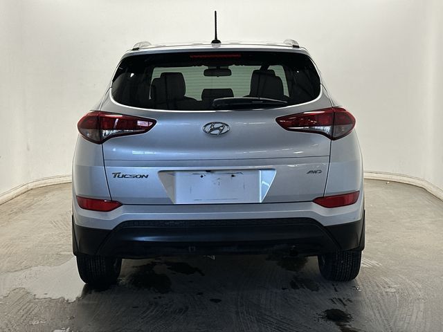 Thumbnail: 2017 Hyundai Tucson - 4