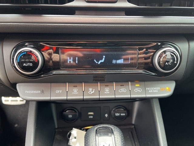 Thumbnail: 2022 Hyundai Kona - 23