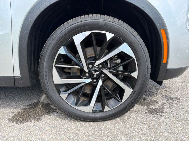 2022 Mitsubishi Outlander SE - Photo 7