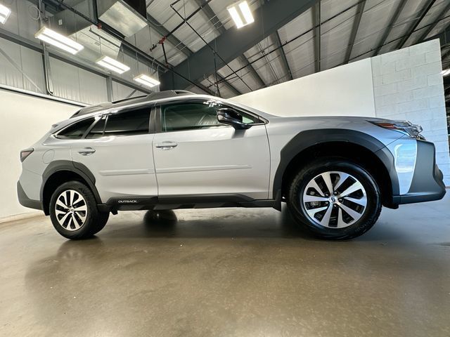 Thumbnail: 2025 Subaru Outback - 3