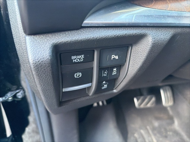 Thumbnail: 2020 Acura MDX - 14