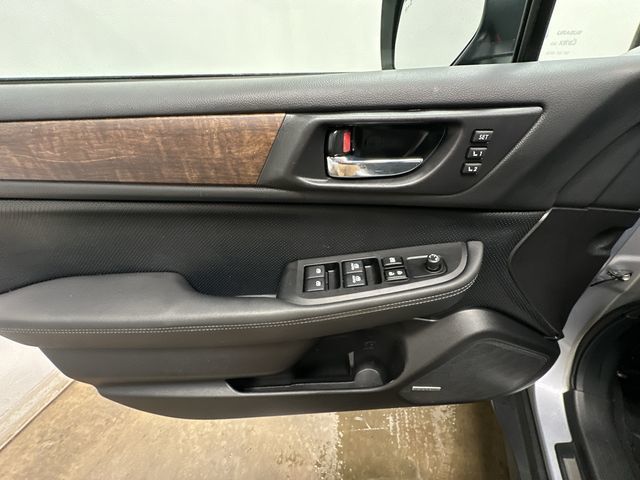 Thumbnail: 2016 Subaru Outback - 16